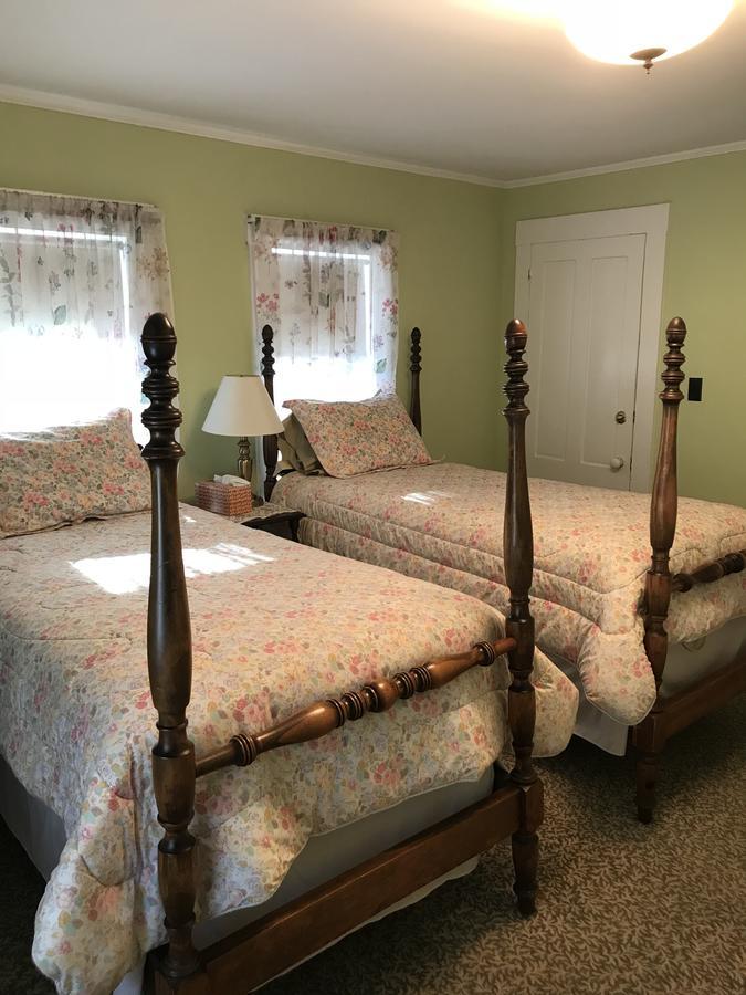 Maple Hill Farm Bed & Breakfast New London Exterior foto