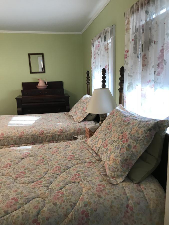 Maple Hill Farm Bed & Breakfast New London Exterior foto